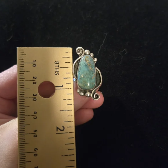 70s Southwest Turquoise & Sterling Silver Ring - Picture 5 of 5